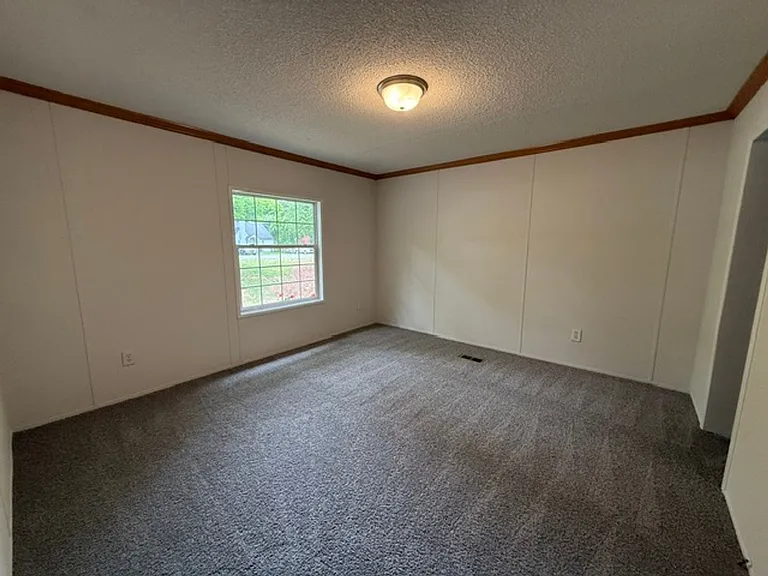 5474 Robinhood Rd — Photo 8