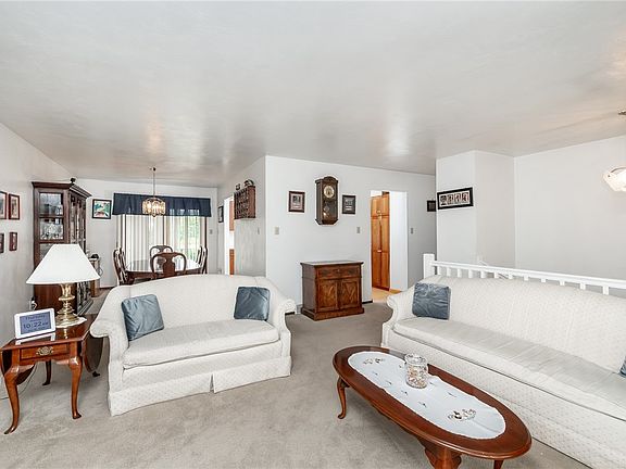 4th image of 21 Morningside Dr