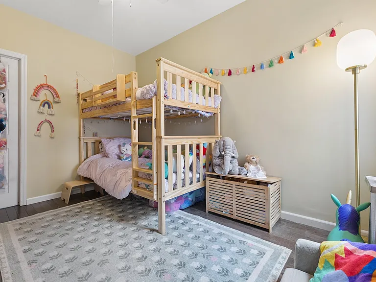 179 32nd St #3 — Photo 6