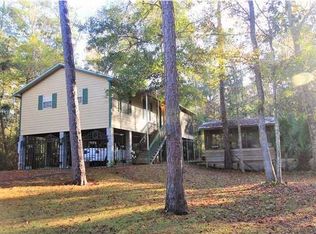 210 Wisteria Ave, Wewahitchka, FL 32465