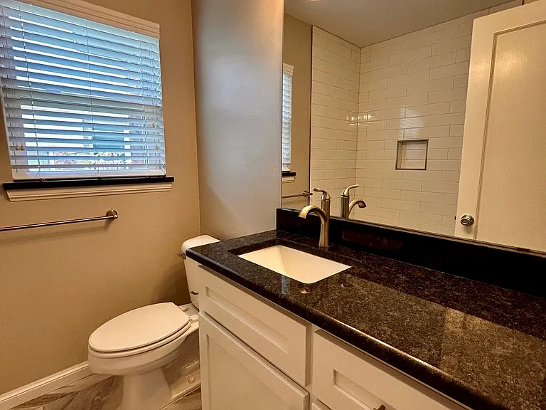 3815 N Hartford St — Photo 9