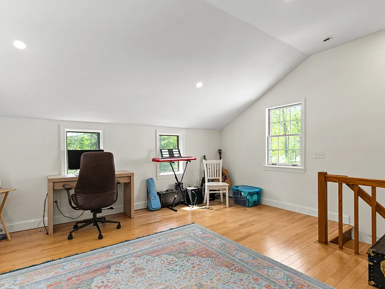 88 Anderson Ave — Photo 23