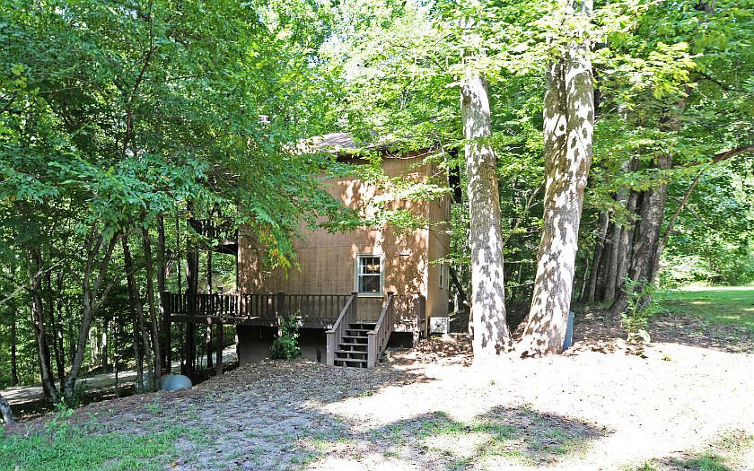 1st image of 17 Maple Ln
