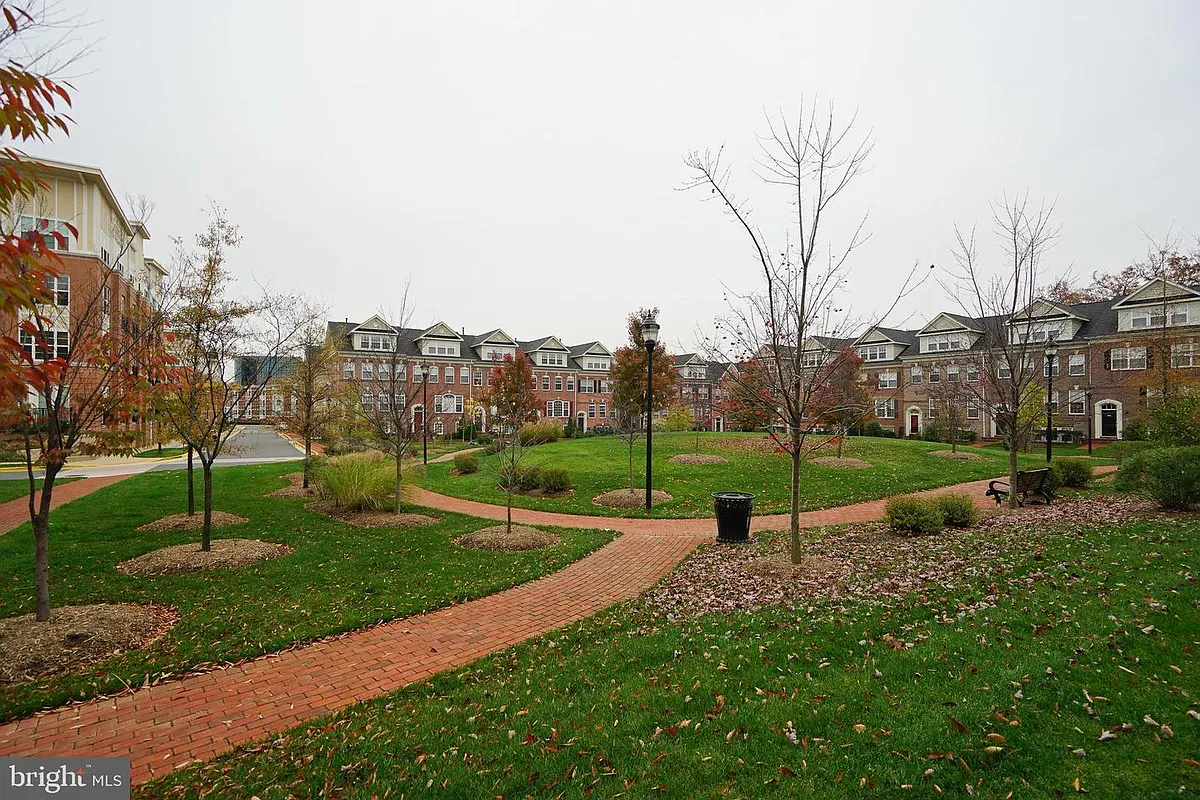 Building Photo - 7981 Reserve Way