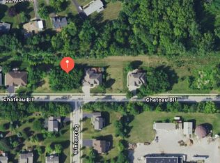 1064 Chateau Bluff Ln, Dundee, IL 60118