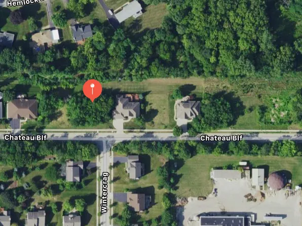 1064 Chateau Bluff Ln, Dundee, IL 60118