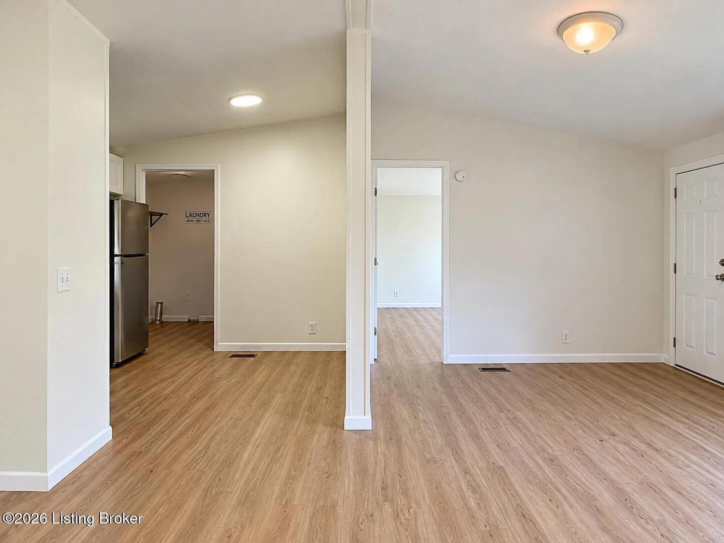 3 bed, 2.0 bath, 1100 sqft, $1,595 — Photo 3