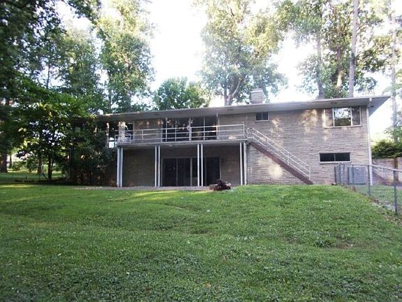 5th image of 421 E Apple Blossom Ln