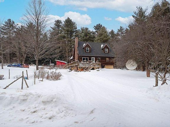 5th image of 28 Stewart Dr