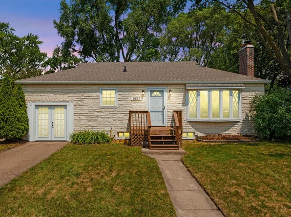 1993 County Road D W, Arden Hills, MN 55112