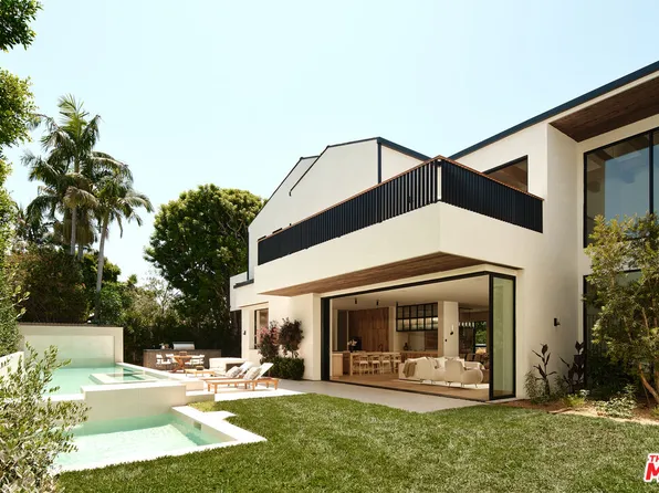 13209 Dobbins Pl, Los Angeles, CA 90049