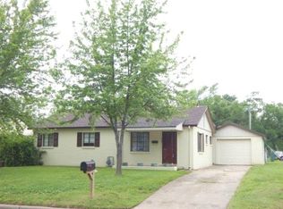 523 N Eastview Dr, Mulvane, KS 67110