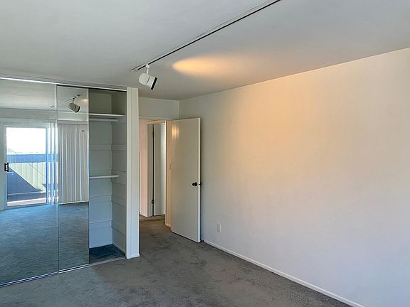 3rd image of 122 Buccaneer St #3