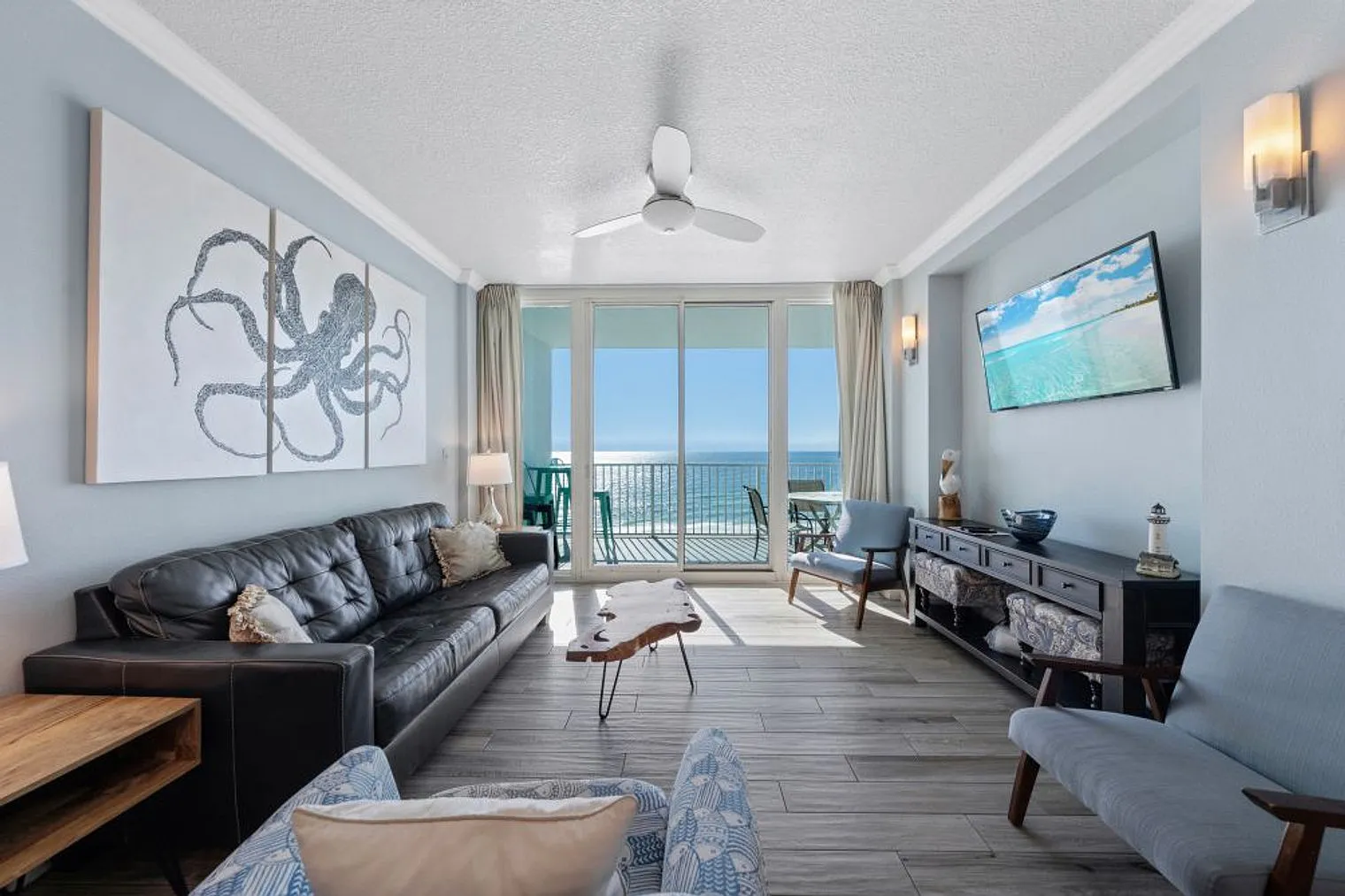 3 bed, 2.0 bath, 1162 sqft, $4,379 — Photo 4