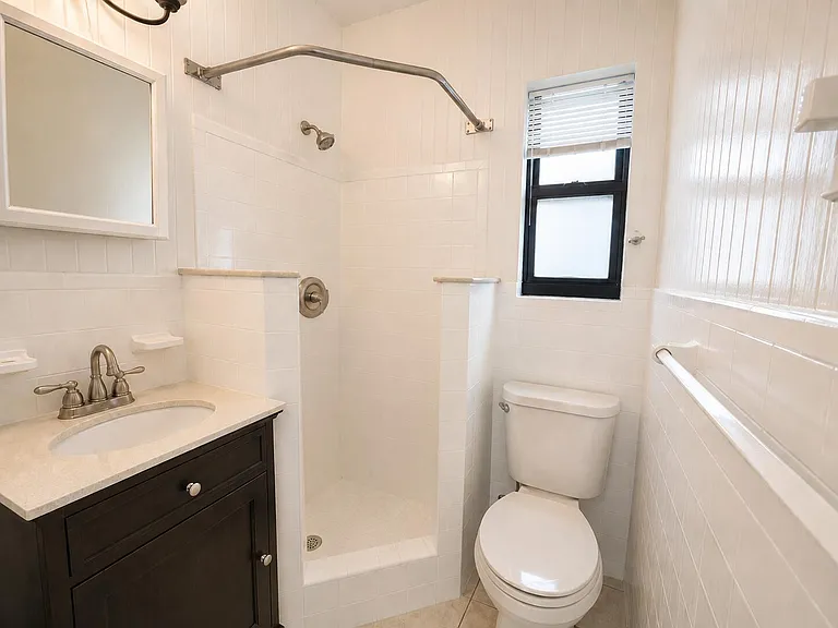1724 NE 17th St #1-2 — Photo 22