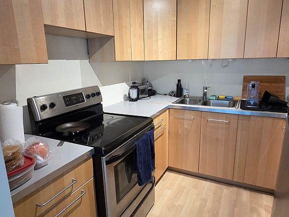 5th image of 3550 N Lake Shore Dr APT 1325