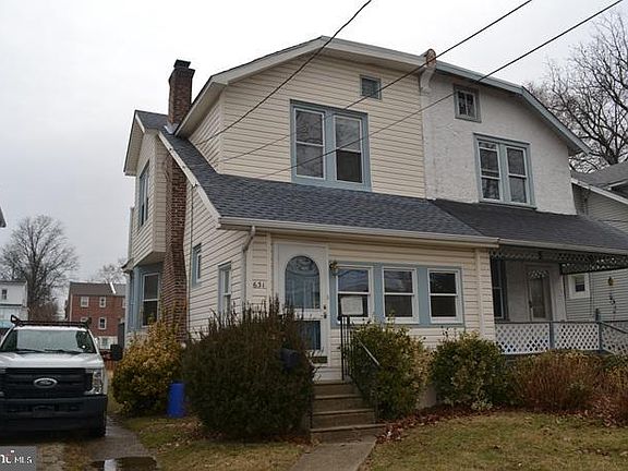 2nd image of 631 10th Ave