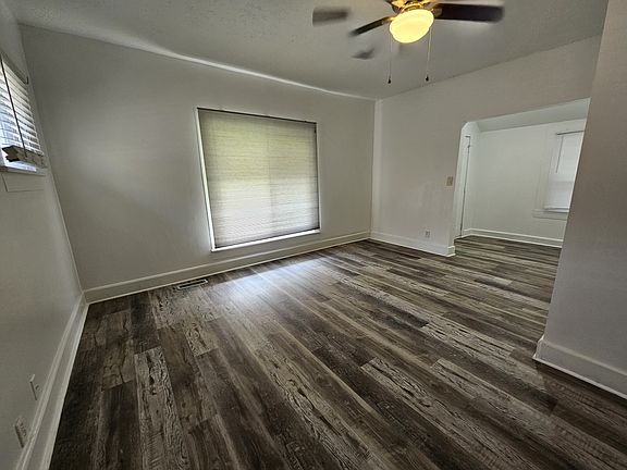 5th image of 2842 Indianapolis Ave