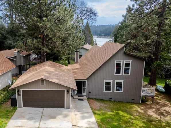 12735 Mount Jefferson St, Groveland, CA 95321