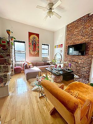 1st image of 148 Stanton St APT 4