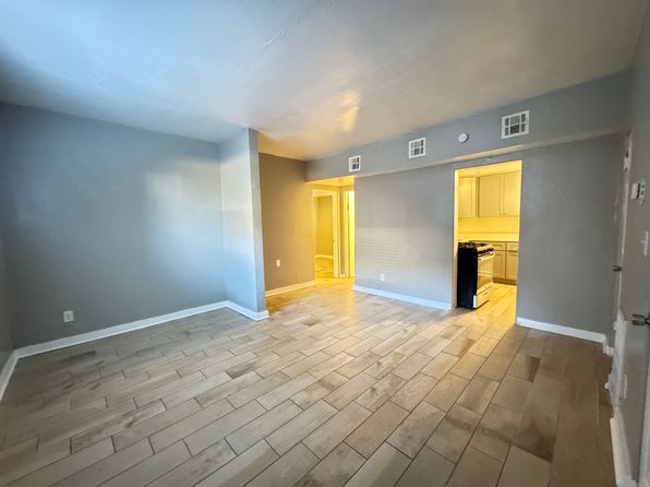 2042 NW 25th St APT 13