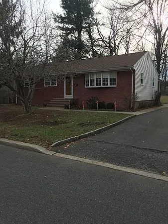 97 Bramhall Rd photo 1