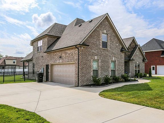 3rd image of 2437 Dewington Dr