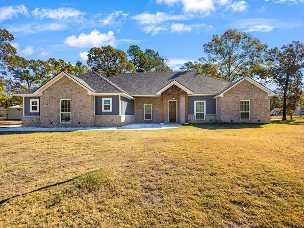 497 Willow Creek Ranch Rd, Gladewater, TX 75647