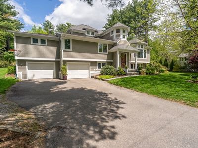 28 Brooks Rd, Wayland, MA, 01778