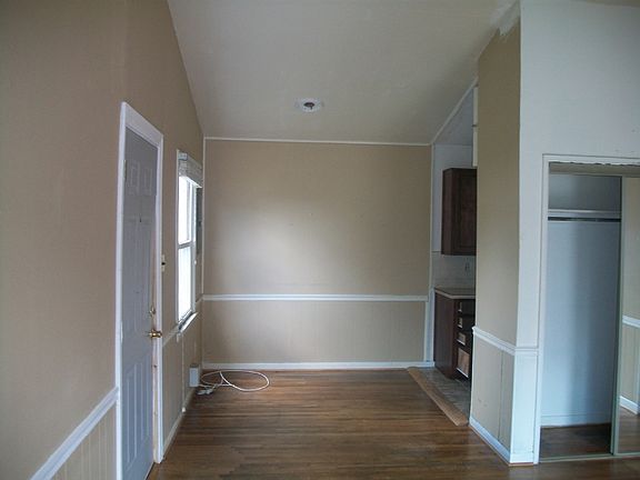 3rd image of 7712 Jarvis Pl