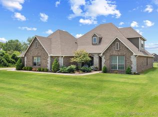 8104 N 154th East Ave, Owasso, OK 74055