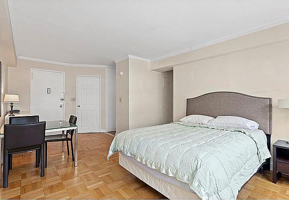4th image of 333 E 75th St APT 11J