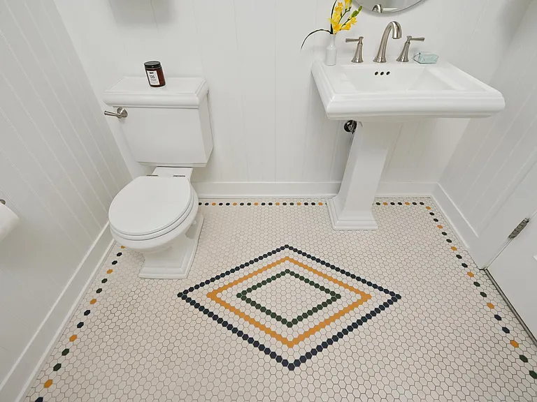 517 W Pleasant Pl — Photo 12