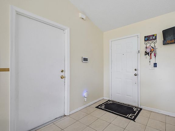 4th image of 17770 93rd Rd N