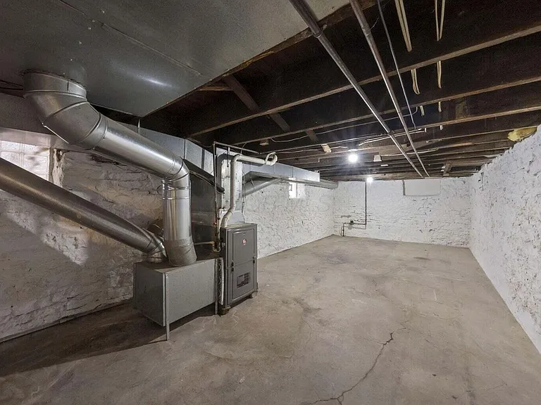 550 W Town St #550 — Photo 21