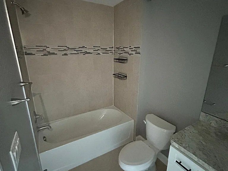1314 W Highland St — Photo 6