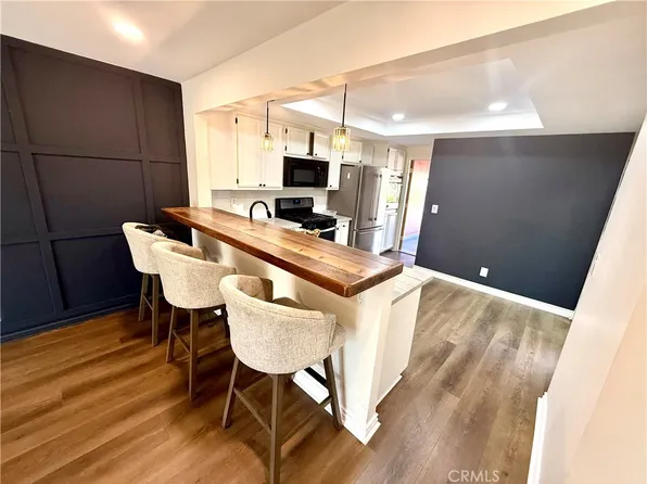 1430 E Foothill Blvd, Glendora, CA 91741