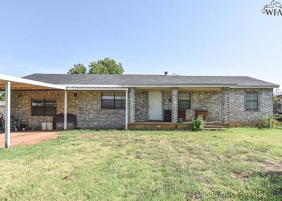 1st image of 408 W Pecan Ave