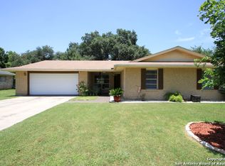 1728 Redwood St, Seguin, TX 78155