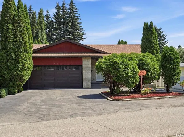1224 Crescent BOULEVARD, Saskatoon, SK S7M 3W6