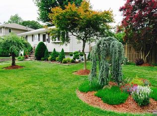 2 Teak Rd, Dumont, NJ 07628