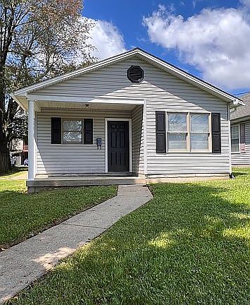 2nd image of 728 Jackson St