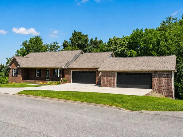 1737 Sharp Dr, Lenoir City, TN 37771