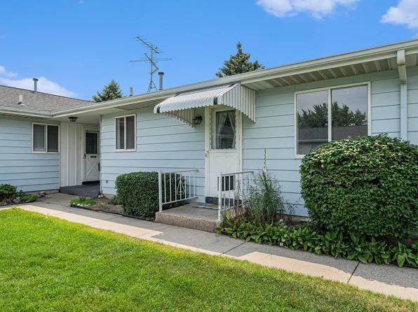 5932 Leisure South Dr SE, Kentwood, MI 49548