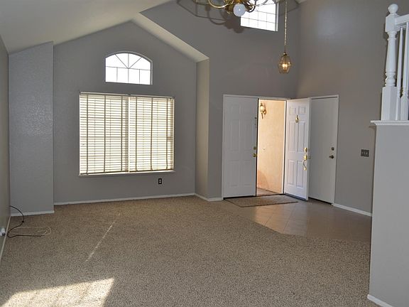 3rd image of 12514 Sunbird Ln
