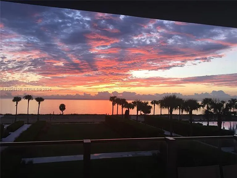 350 Ocean Dr #304N — Photo 40