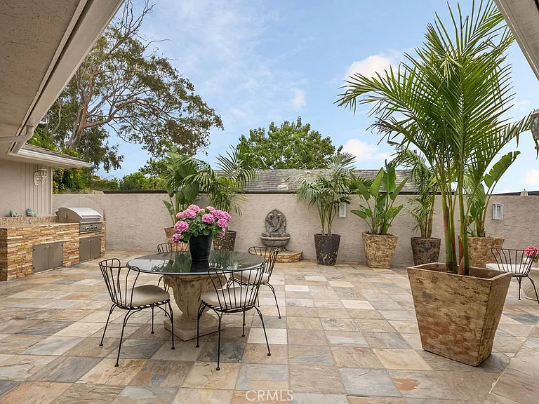 1651 Thurston Dr — Photo 32