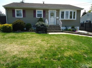 36 Highland Ter, Fords, NJ 08863