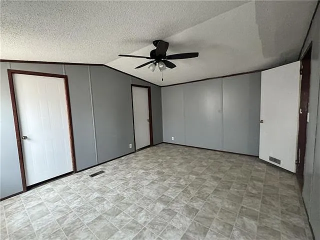 52563 S Evans Rd — Photo 4