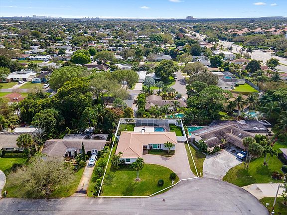 3rd image of 4428 Flax Court